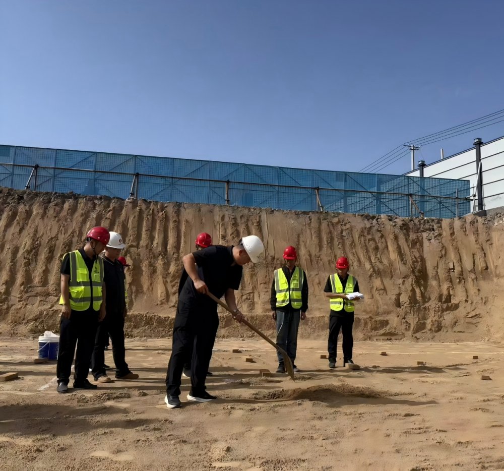 陜煤建設內蒙古分公司:匠心筑造教育標桿?準旗一中擴建工程穩步推進