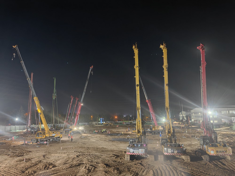 陜煤建設(shè)銅煤公司:金秋時節(jié)干勁足 項(xiàng)目建設(shè)節(jié)節(jié)高