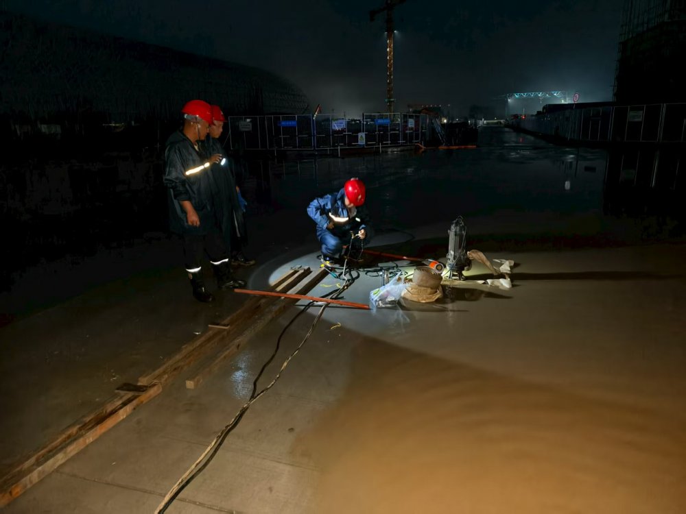 陜煤建設(shè)韓城分公司土建四項(xiàng)目部:風(fēng)雨無阻趕工期 晝夜奮戰(zhàn)顯擔(dān)當(dāng)