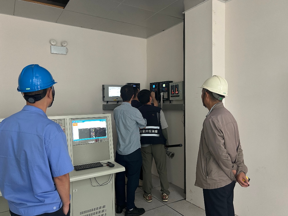 陜煤建設(shè)漢中分公司:智能塔機(jī)制造項(xiàng)目順利通過第三方消防檢測