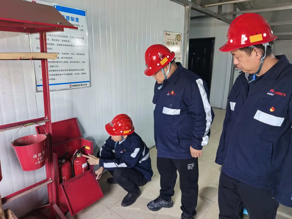 陜煤建設礦建三公司：黨員帶頭激發動能 筑牢安全管理防線